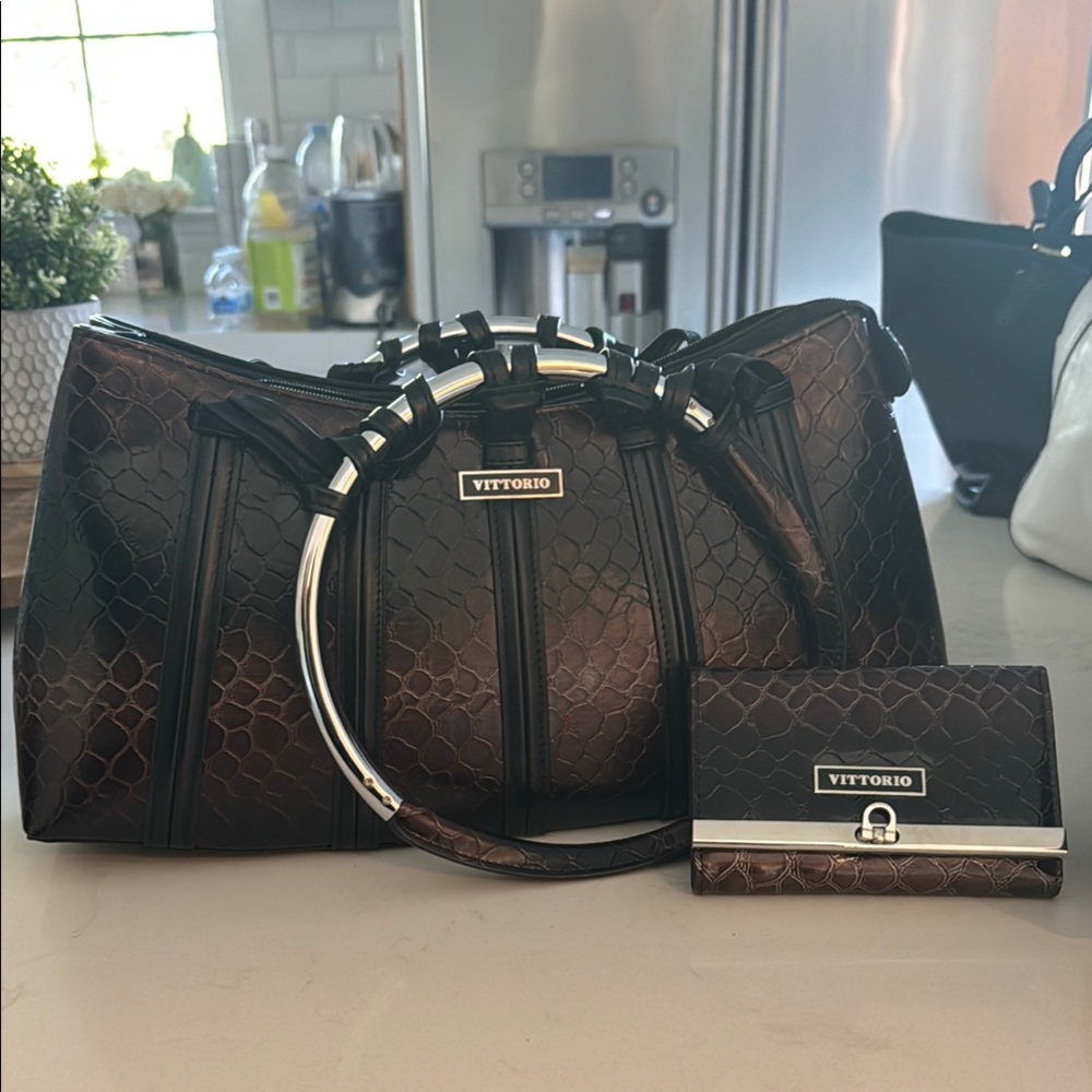Vittorio Brown Shoulder Bag Set with Textured Finish and Silver Hardware